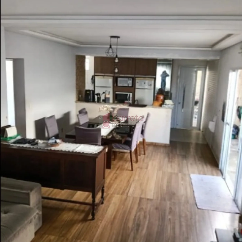 CASA COM EDÍCULA À VENDA NA VILA MARINGÁ – JUNDIAÍ/SP