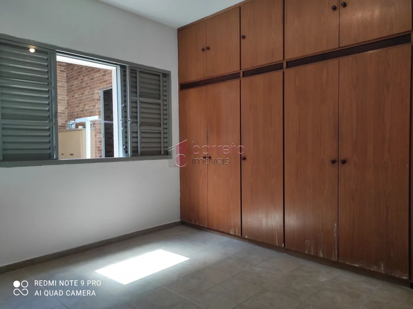 CASA PARA VENDA E LOCAÇÃO NO BAIRRO DA VILA RAMI – JUNDIAÍ/SP