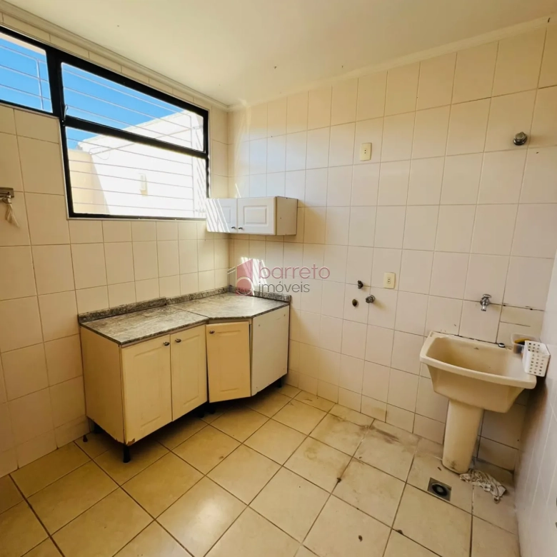 CASA NO PISO SUPERIOR PARA LOCAÇÃO E A VENDA NO BAIRRO VILA RIO BRANCO – JUNDIAÍ/SP