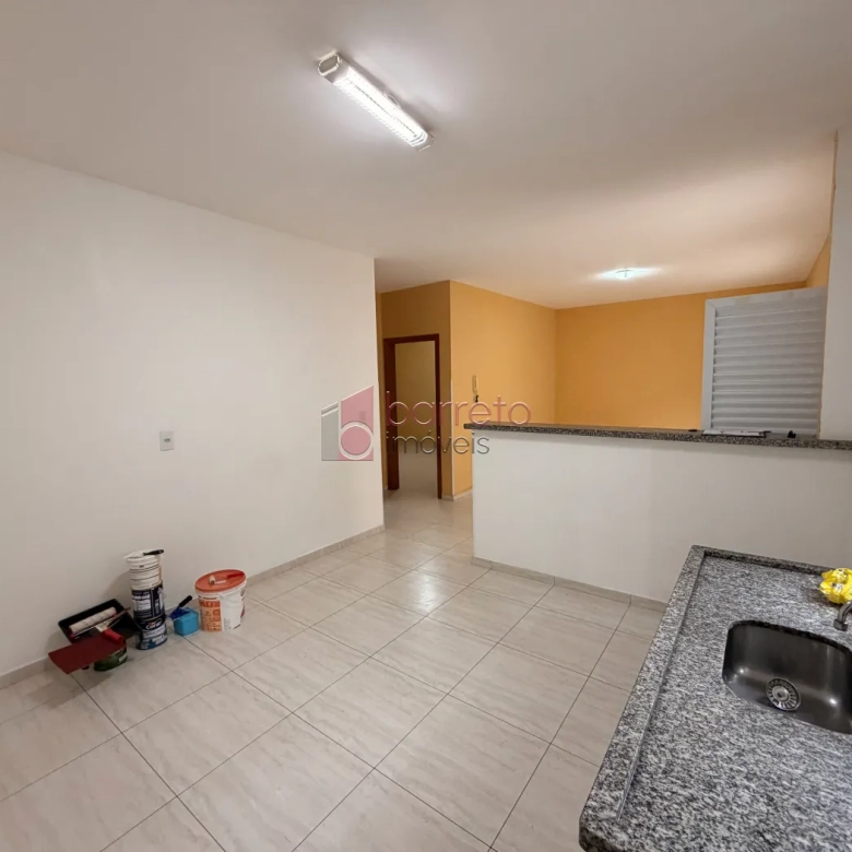 CASA COM ENTRADA COMPARTILHADA NO PISO SUPERIOR PARA LOCAÇÃO NO BAIRRO VILA SÃO PAULO – JUNDIAÍ/SP