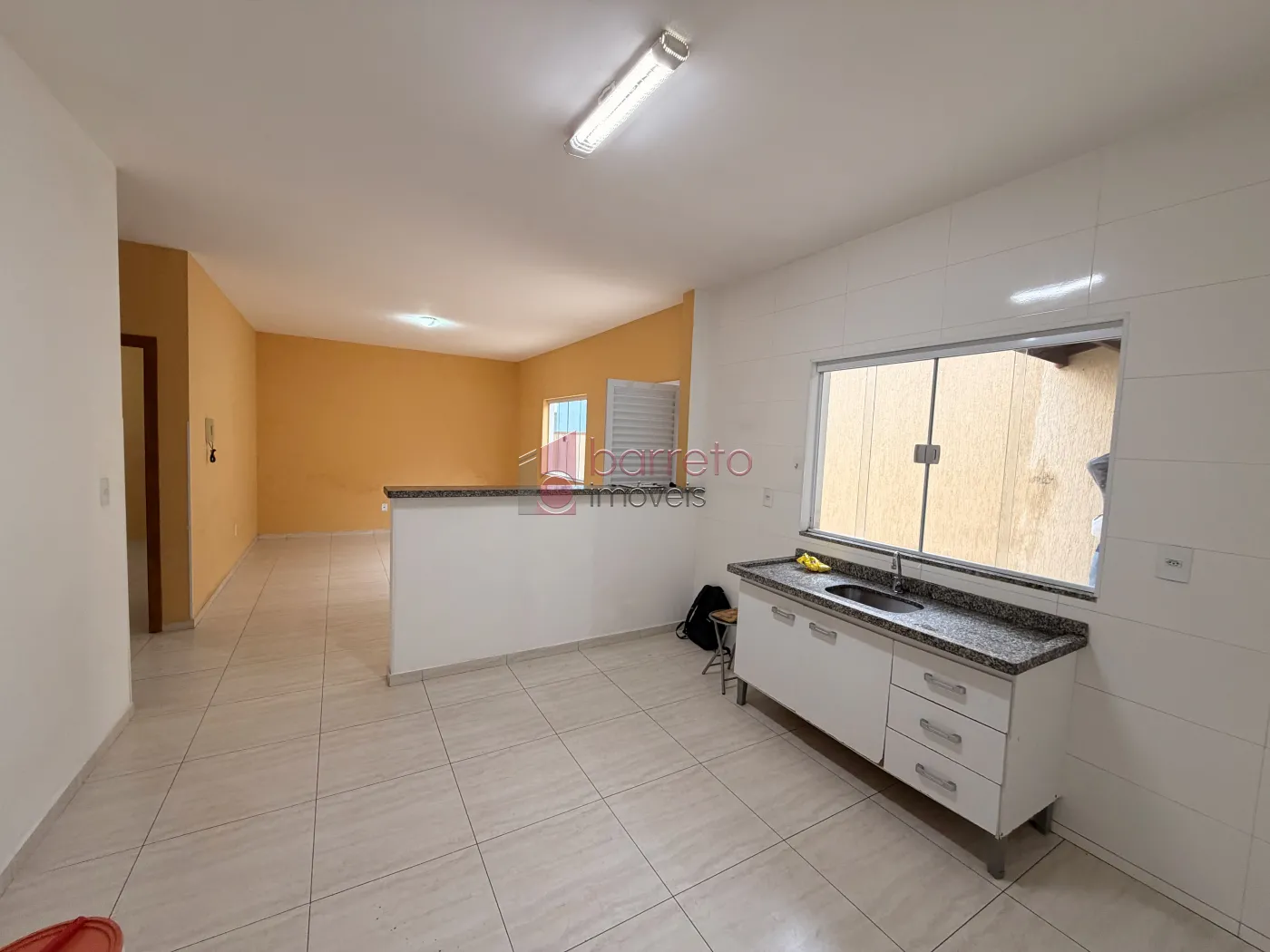 CASA COM ENTRADA COMPARTILHADA NO PISO SUPERIOR PARA LOCAÇÃO NO BAIRRO VILA SÃO PAULO – JUNDIAÍ/SP