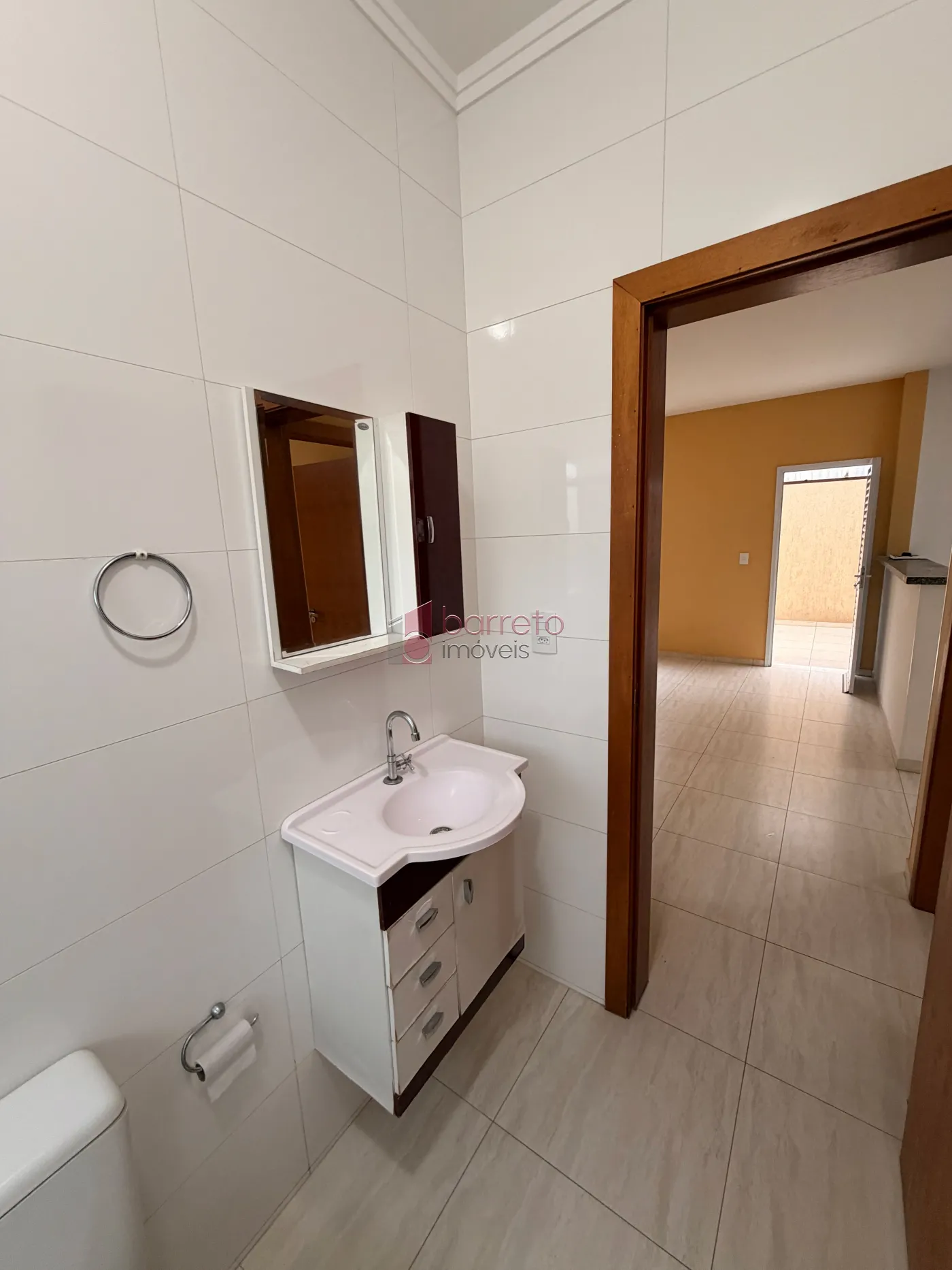 CASA COM ENTRADA COMPARTILHADA NO PISO SUPERIOR PARA LOCAÇÃO NO BAIRRO VILA SÃO PAULO – JUNDIAÍ/SP