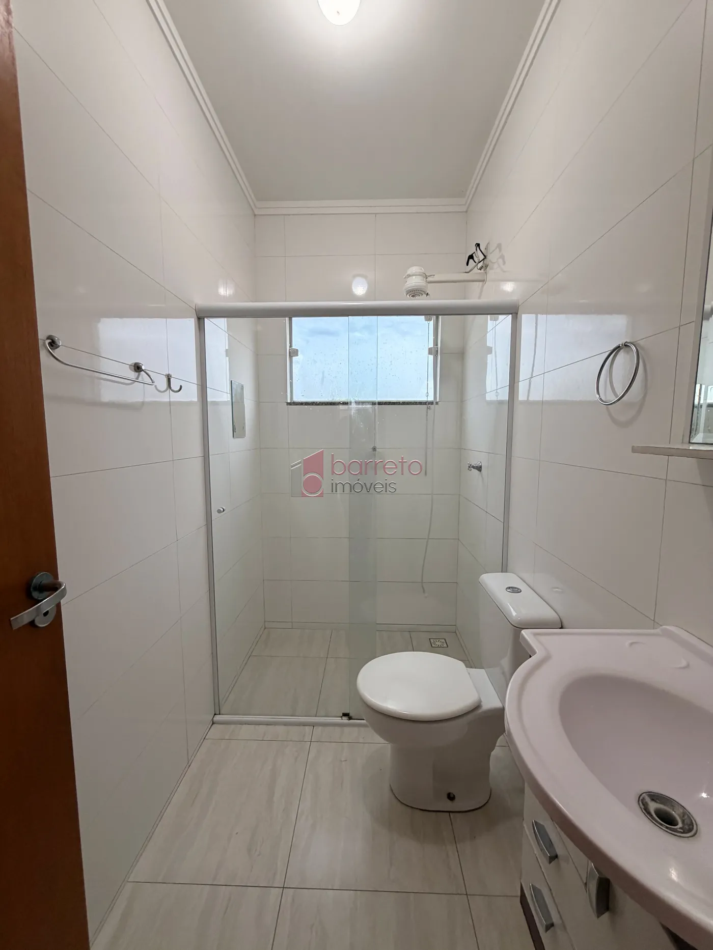 CASA COM ENTRADA COMPARTILHADA NO PISO SUPERIOR PARA LOCAÇÃO NO BAIRRO VILA SÃO PAULO – JUNDIAÍ/SP