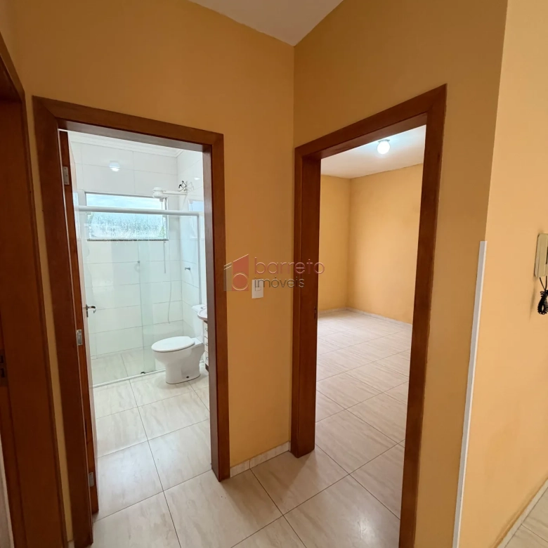 CASA COM ENTRADA COMPARTILHADA NO PISO SUPERIOR PARA LOCAÇÃO NO BAIRRO VILA SÃO PAULO – JUNDIAÍ/SP
