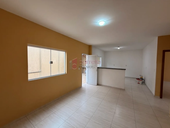 CASA COM ENTRADA COMPARTILHADA NO PISO SUPERIOR PARA LOCAÇÃO NO BAIRRO VILA SÃO PAULO – JUNDIAÍ/SP