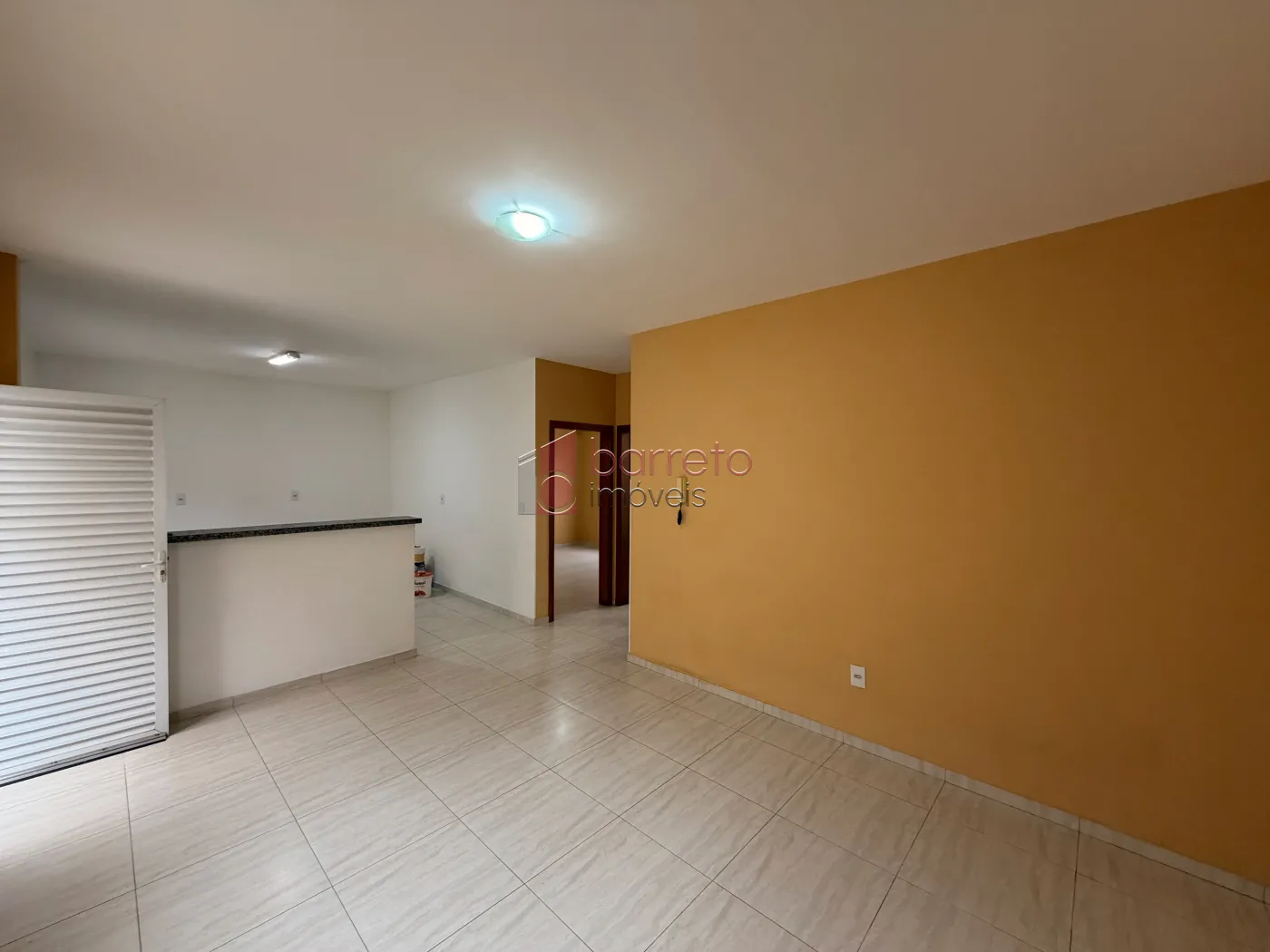 CASA COM ENTRADA COMPARTILHADA NO PISO SUPERIOR PARA LOCAÇÃO NO BAIRRO VILA SÃO PAULO – JUNDIAÍ/SP