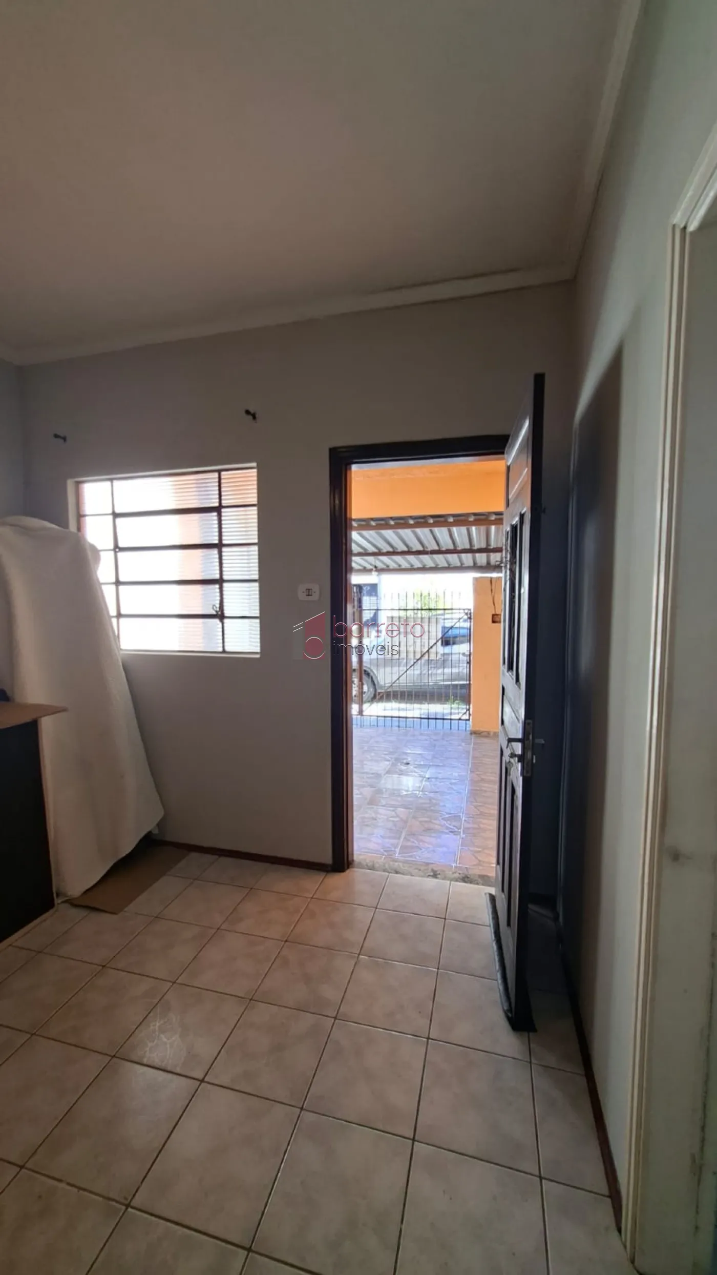 CASA COM EDÍCULA À VENDA NO BAIRRO VIANELO EM JUNDIAÍ/SP