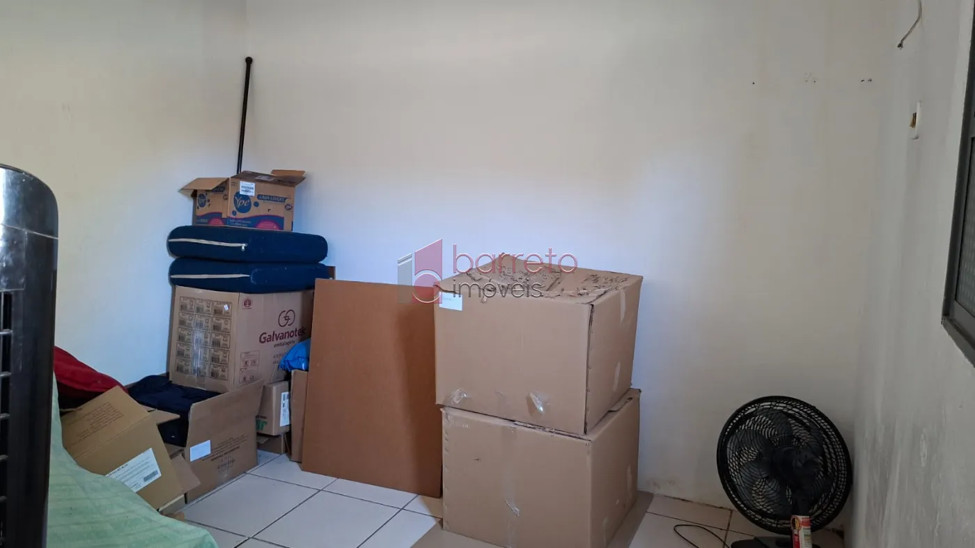 CASA COM EDÍCULA À VENDA NO BAIRRO VIANELO EM JUNDIAÍ/SP