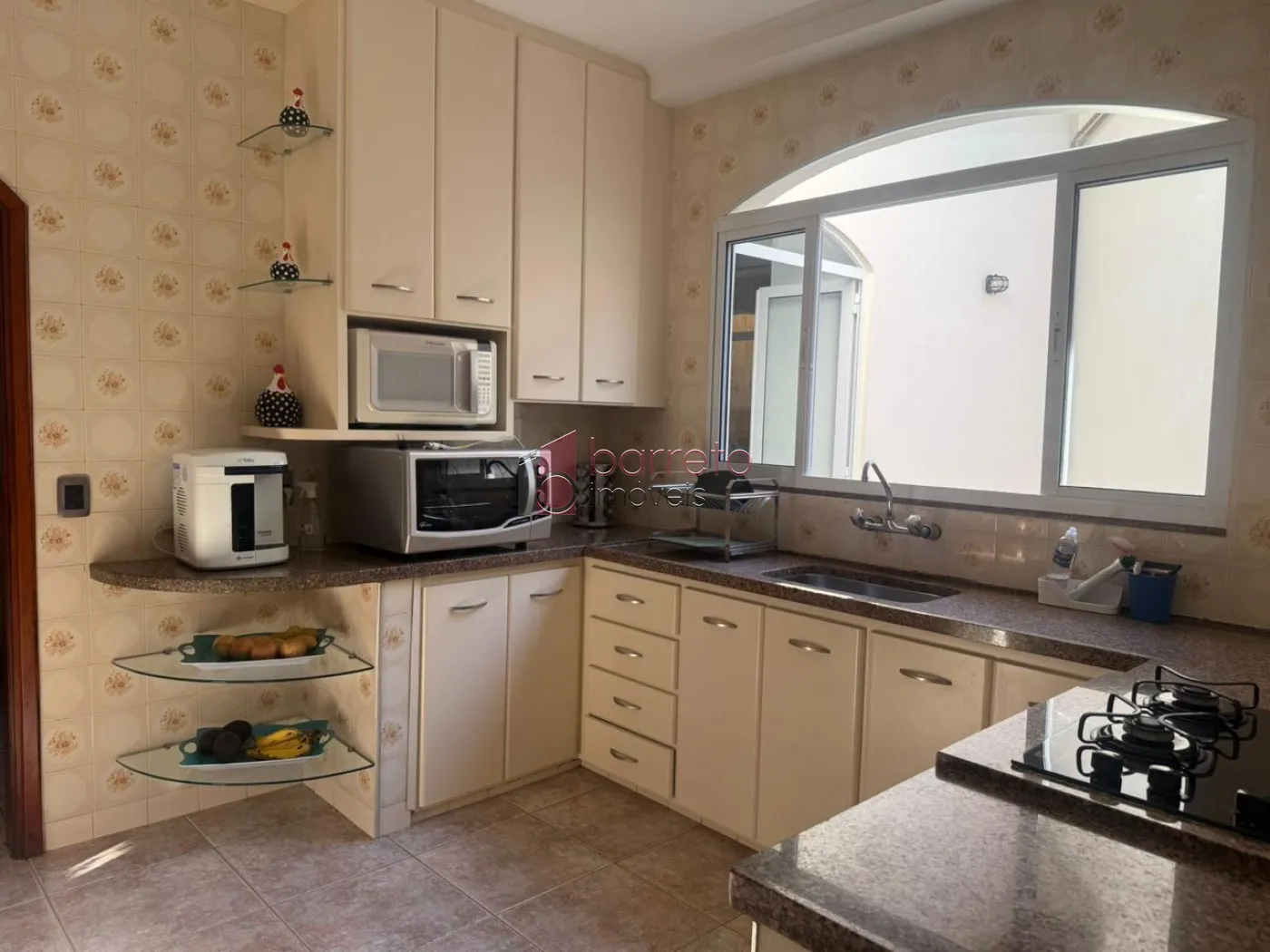 CASA À VENDA COM TERRENO DE 262M² NO BAIRRO VIANELO EM JUNDIAÍ-SP
