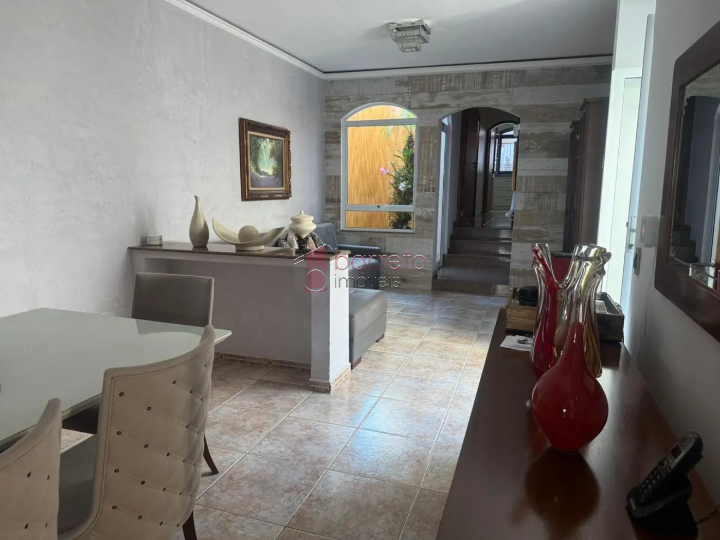 CASA À VENDA COM TERRENO DE 262M² NO BAIRRO VIANELO EM JUNDIAÍ-SP