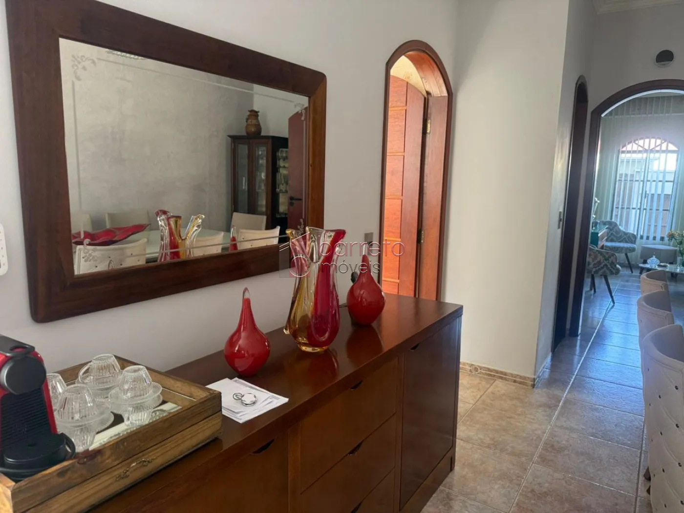 CASA À VENDA COM TERRENO DE 262M² NO BAIRRO VIANELO EM JUNDIAÍ-SP
