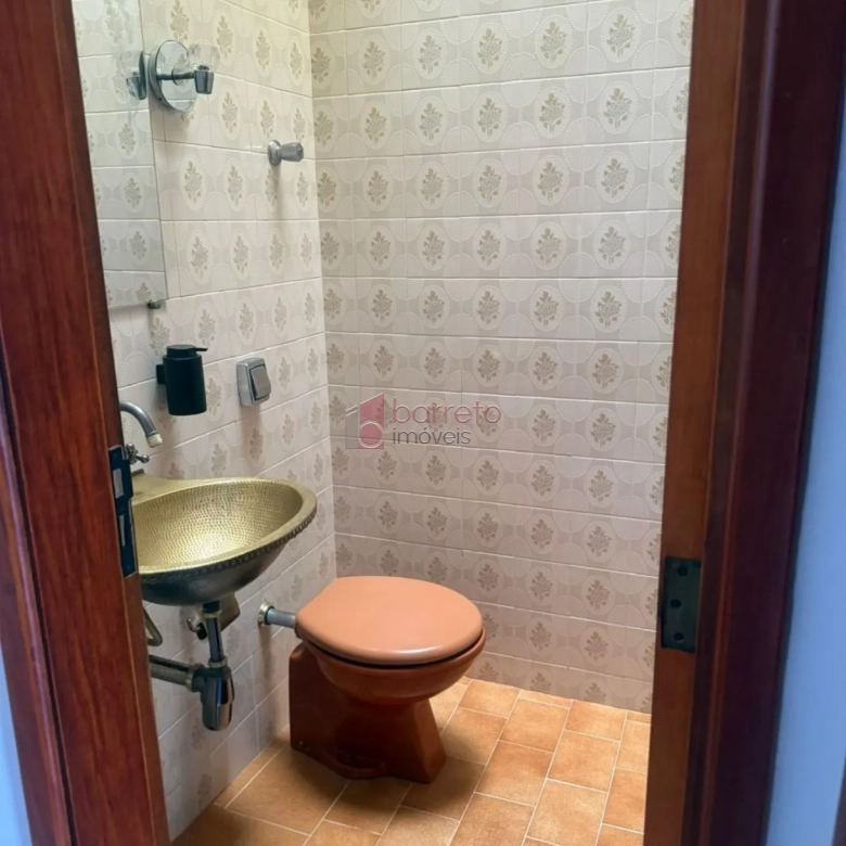 CASA À VENDA COM TERRENO DE 262M² NO BAIRRO VIANELO EM JUNDIAÍ-SP