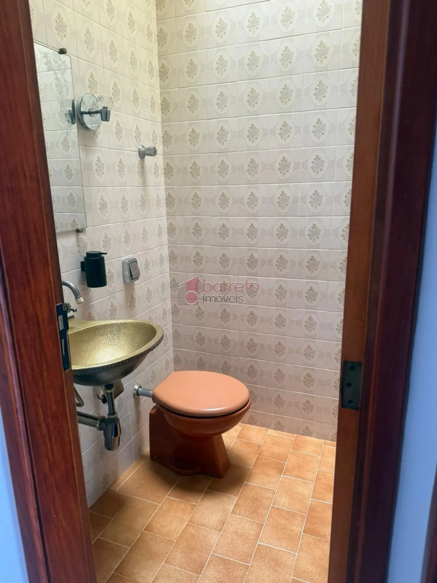 CASA À VENDA COM TERRENO DE 262M² NO BAIRRO VIANELO EM JUNDIAÍ-SP