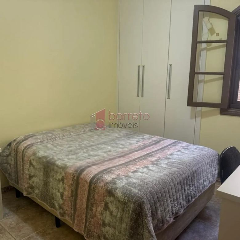 CASA À VENDA COM TERRENO DE 262M² NO BAIRRO VIANELO EM JUNDIAÍ-SP