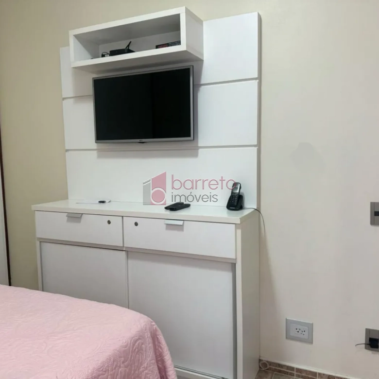 CASA À VENDA COM TERRENO DE 262M² NO BAIRRO VIANELO EM JUNDIAÍ-SP