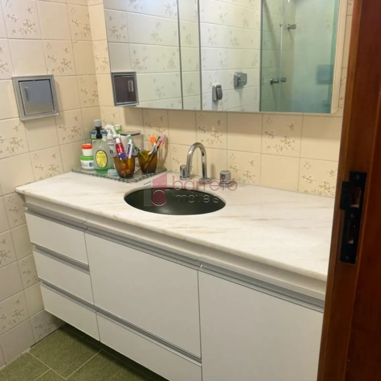 CASA À VENDA COM TERRENO DE 262M² NO BAIRRO VIANELO EM JUNDIAÍ-SP