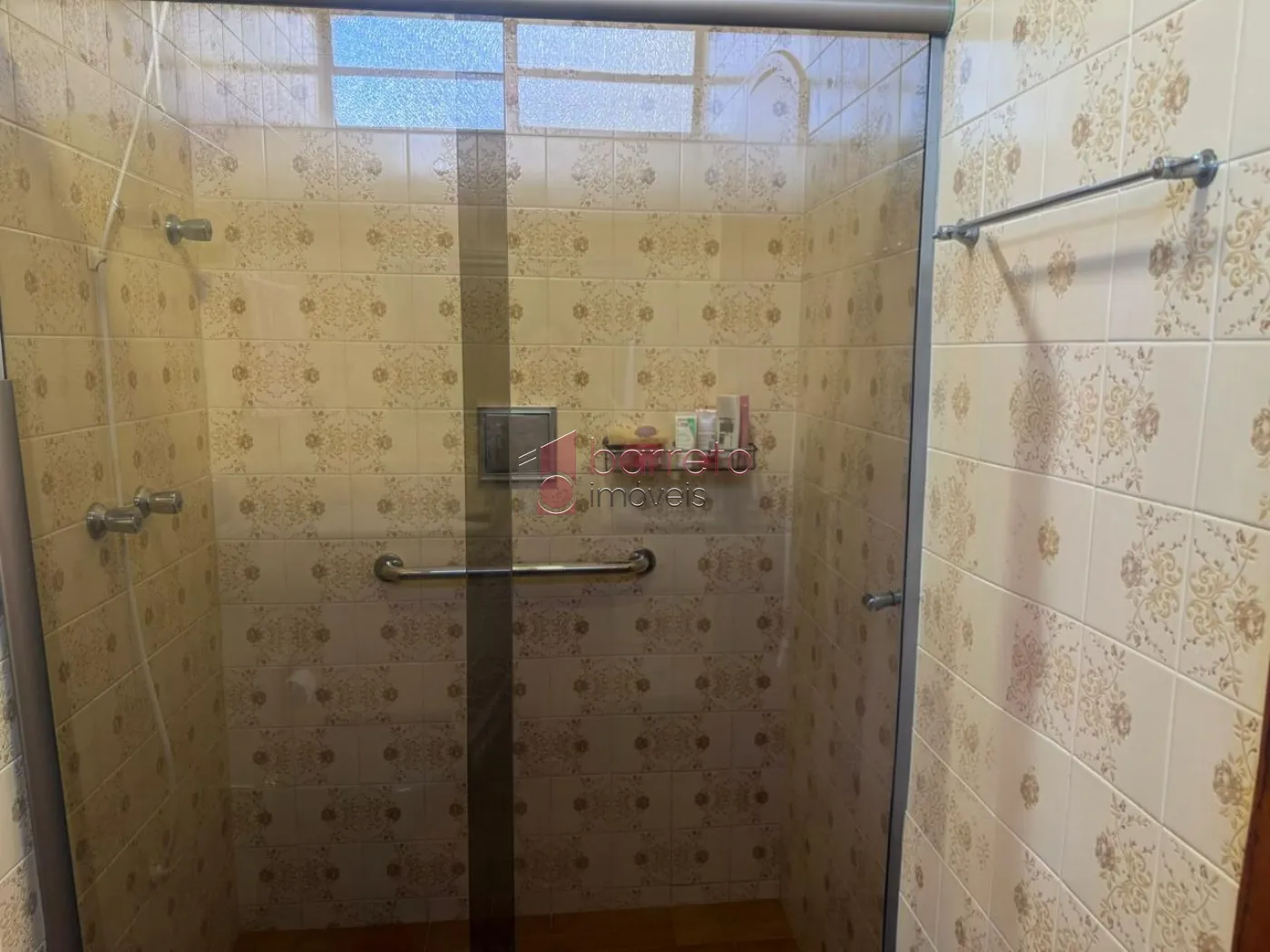 CASA À VENDA COM TERRENO DE 262M² NO BAIRRO VIANELO EM JUNDIAÍ-SP