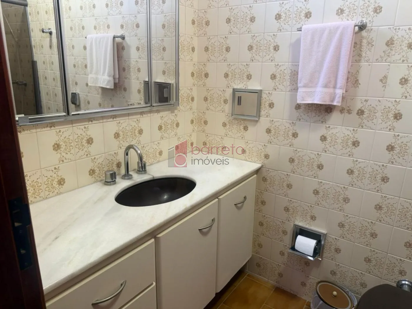 CASA À VENDA COM TERRENO DE 262M² NO BAIRRO VIANELO EM JUNDIAÍ-SP
