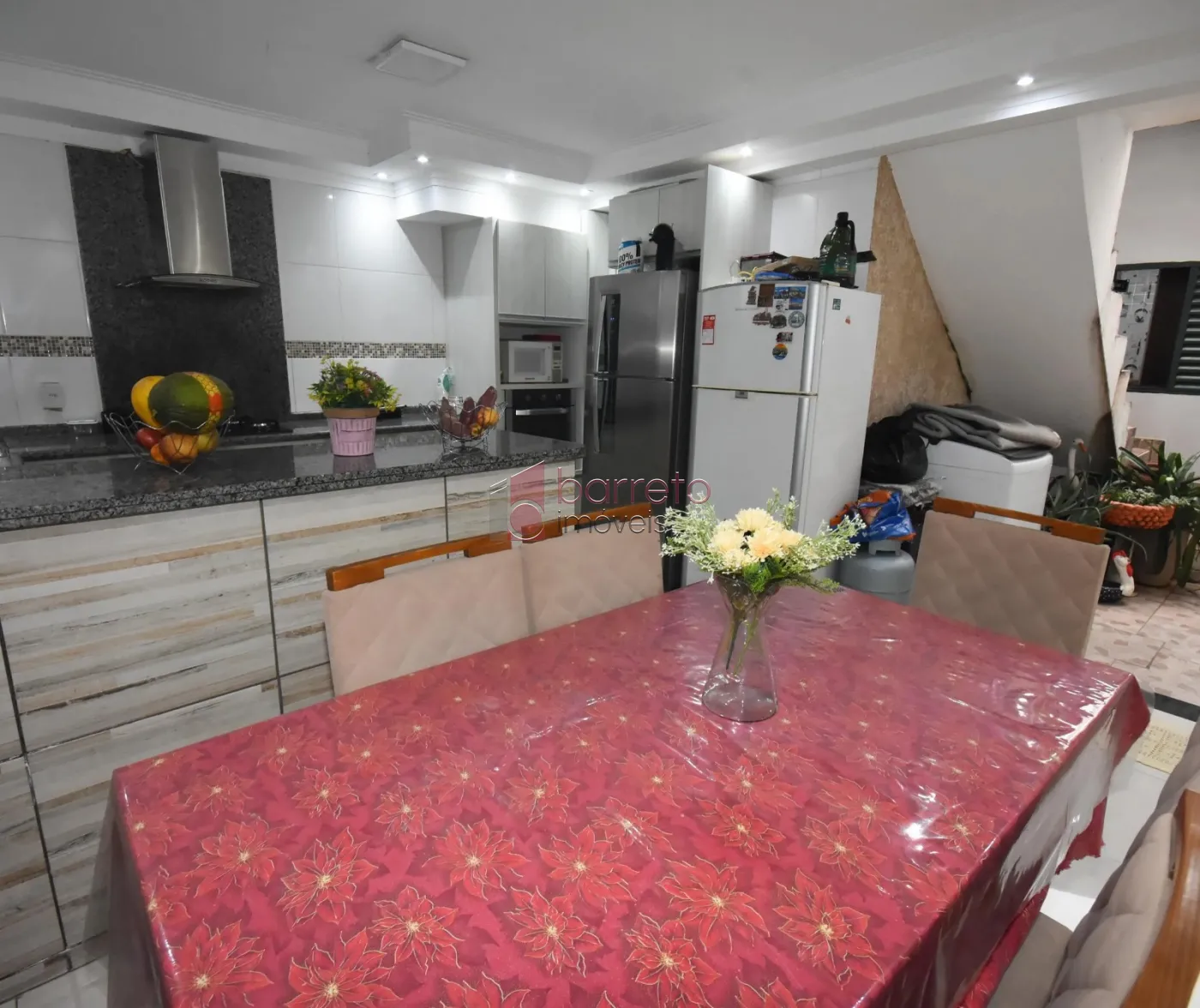 SOBRADO PARA LOCAÇÃO NO BAIRRO FAZENDA GRANDE – JUNDIAÍ/SP.