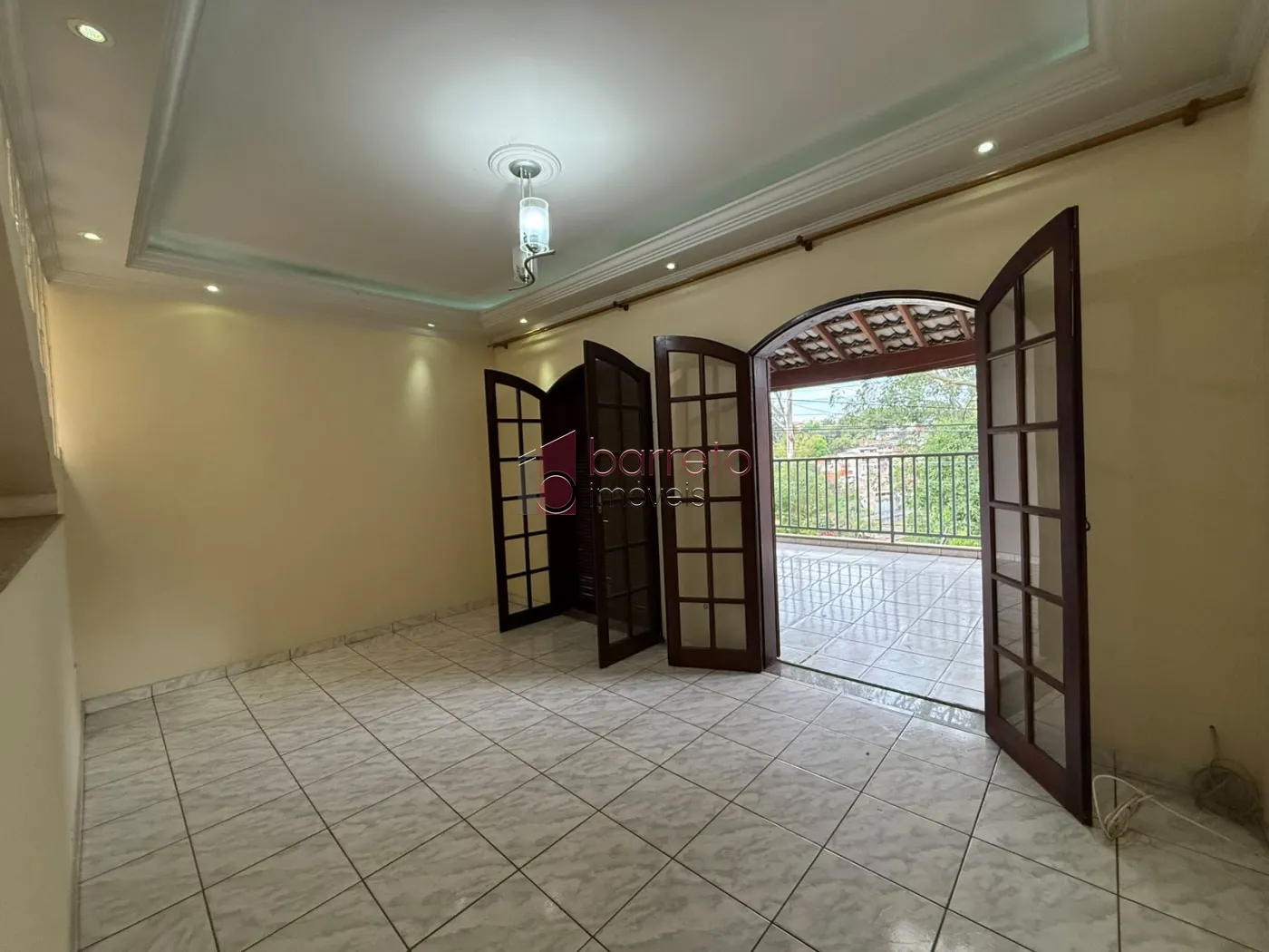 CASA À VENDA NO JARDIM CAÇULA EM JUNDIAÍ/SP