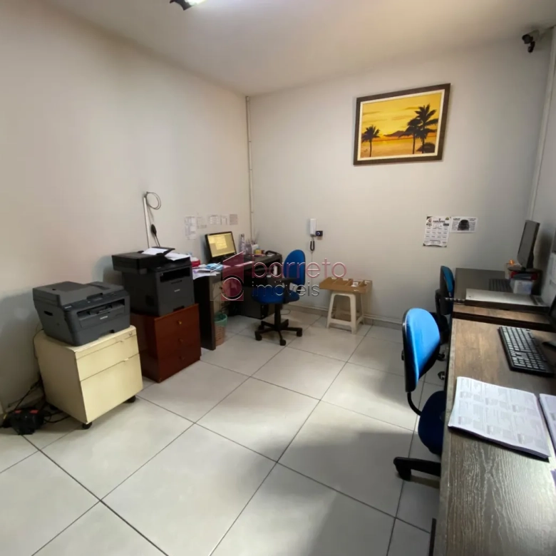 CASA COMERCIAL À VENDA NO CENTRO DE JUNDIAÍ/SP