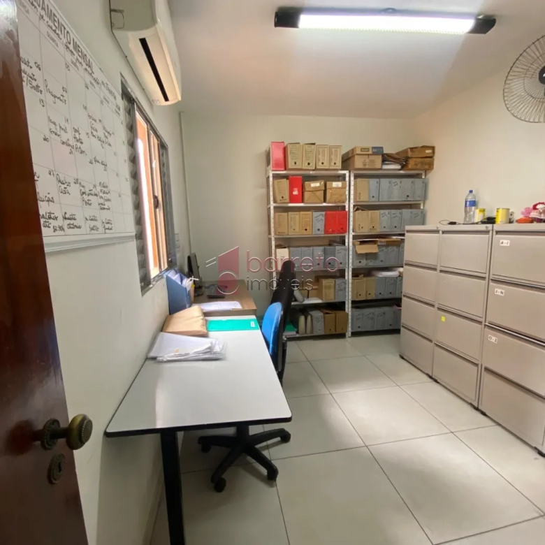 CASA COMERCIAL À VENDA NO CENTRO DE JUNDIAÍ/SP