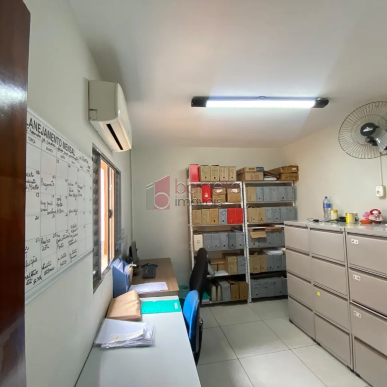 CASA COMERCIAL À VENDA NO CENTRO DE JUNDIAÍ/SP