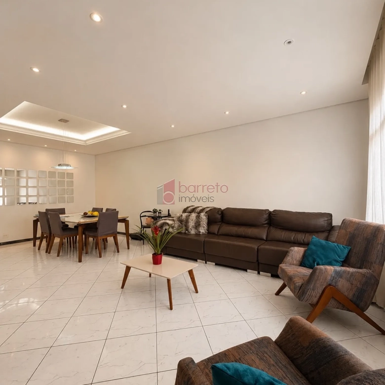 CASA TÉRREA À VENDA – 03 QUARTOS + EDÍCULA – JARDIM MORUMBI – JUNDIAÍ/SP