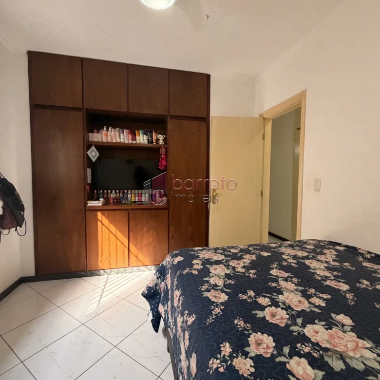 CASA TÉRREA À VENDA – 03 QUARTOS + EDÍCULA – JARDIM MORUMBI – JUNDIAÍ/SP