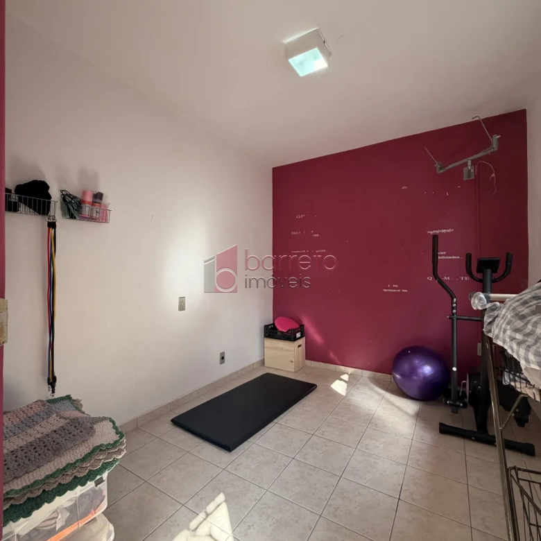 CASA TÉRREA À VENDA – 03 QUARTOS + EDÍCULA – JARDIM MORUMBI – JUNDIAÍ/SP