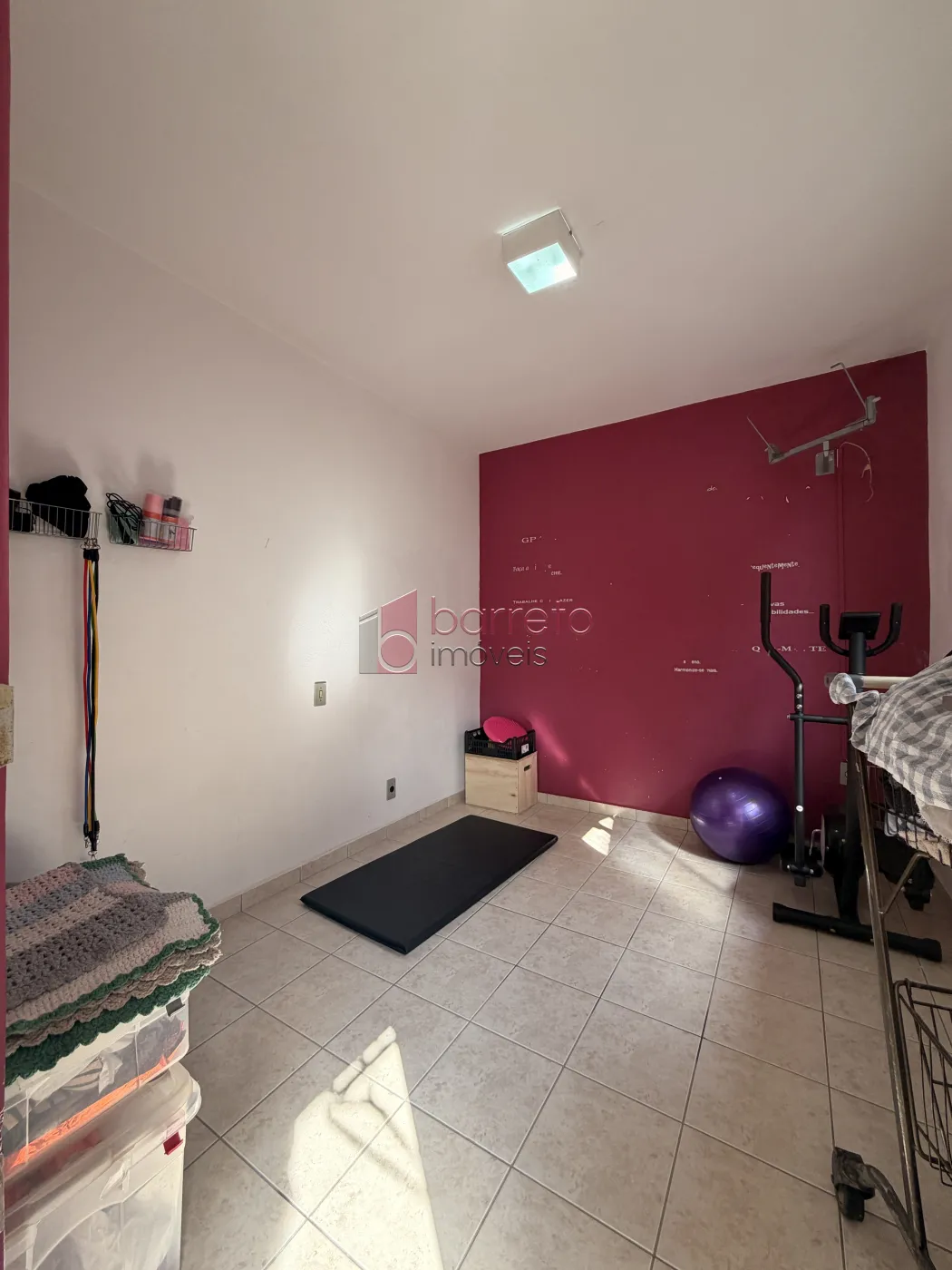 CASA TÉRREA À VENDA – 03 QUARTOS + EDÍCULA – JARDIM MORUMBI – JUNDIAÍ/SP