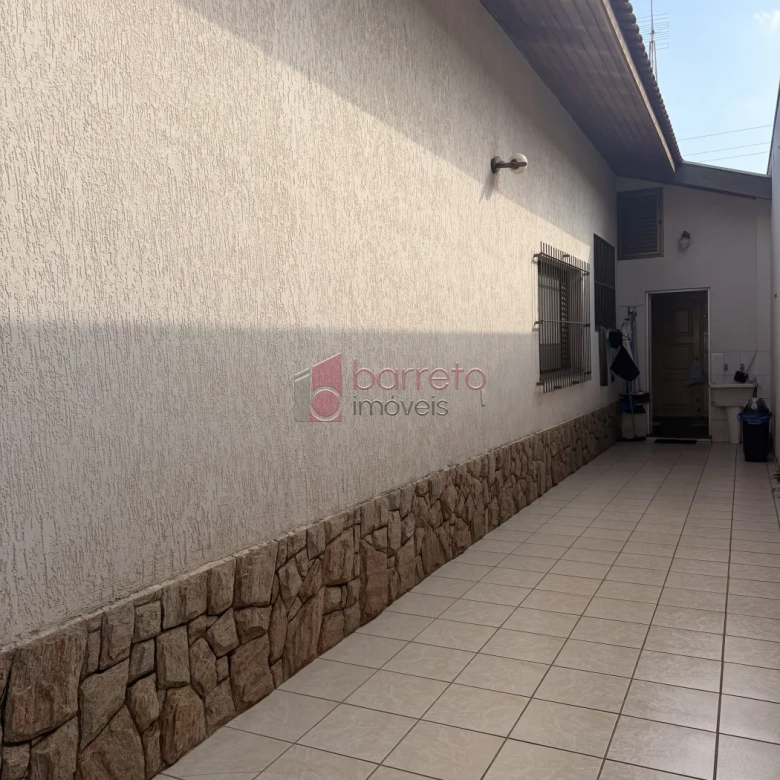 CASA TÉRREA À VENDA – 03 QUARTOS + EDÍCULA – JARDIM MORUMBI – JUNDIAÍ/SP