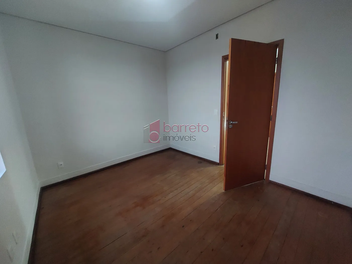 SOBRADO COMERCIAL PARA LOCAÇÃO NO CENTRO – JUNDIAÍ/SP