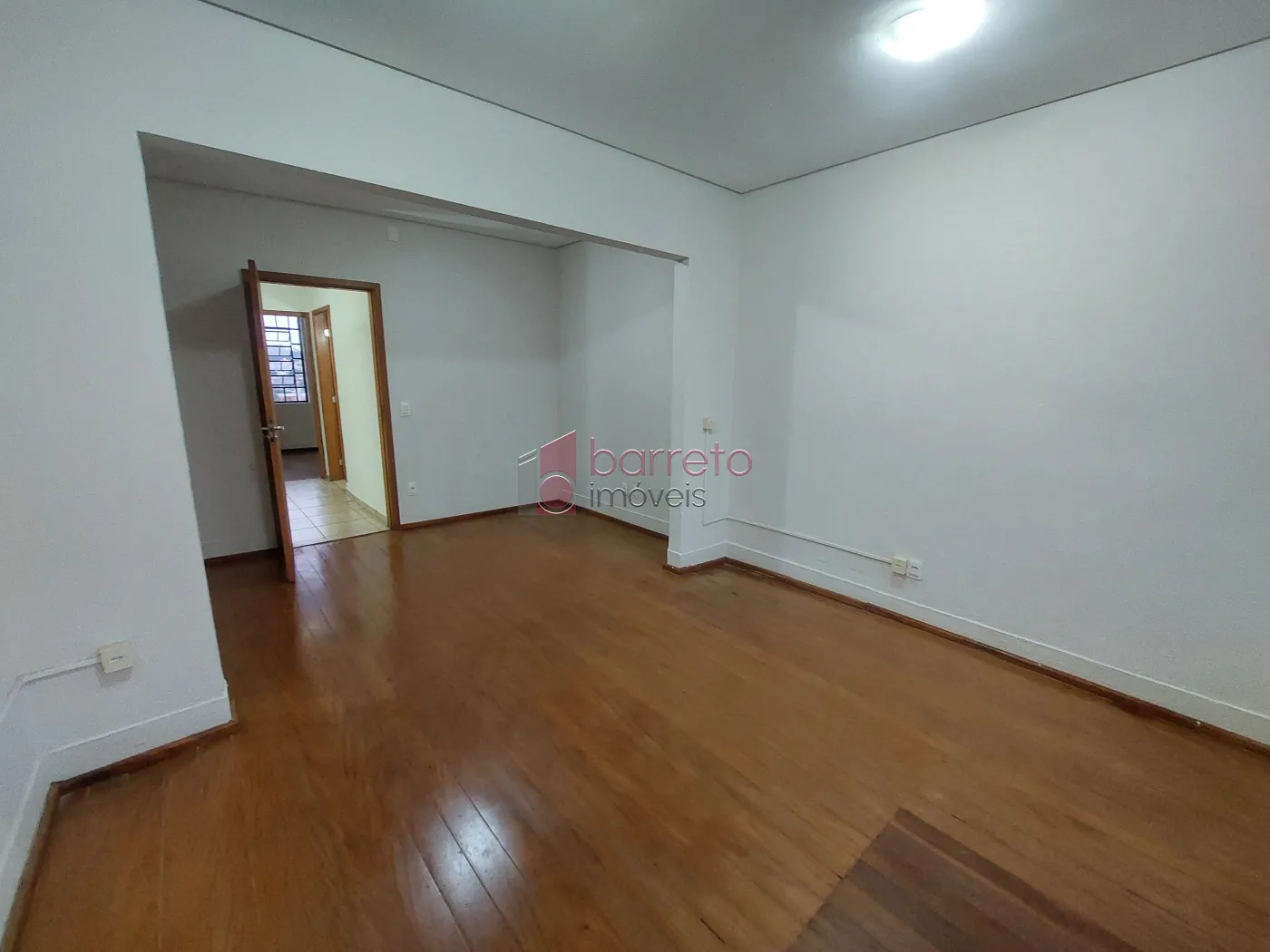SOBRADO COMERCIAL PARA LOCAÇÃO NO CENTRO – JUNDIAÍ/SP