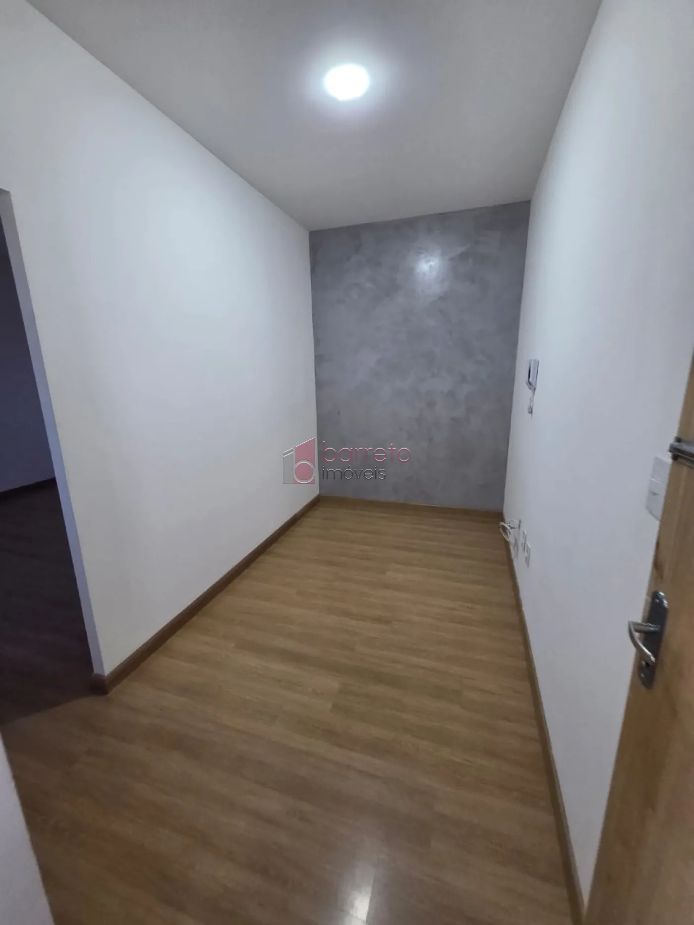 SALA COMERCIAL PARA LOCAÇÃO NO CENTRO – JUNDIAÍ/SP