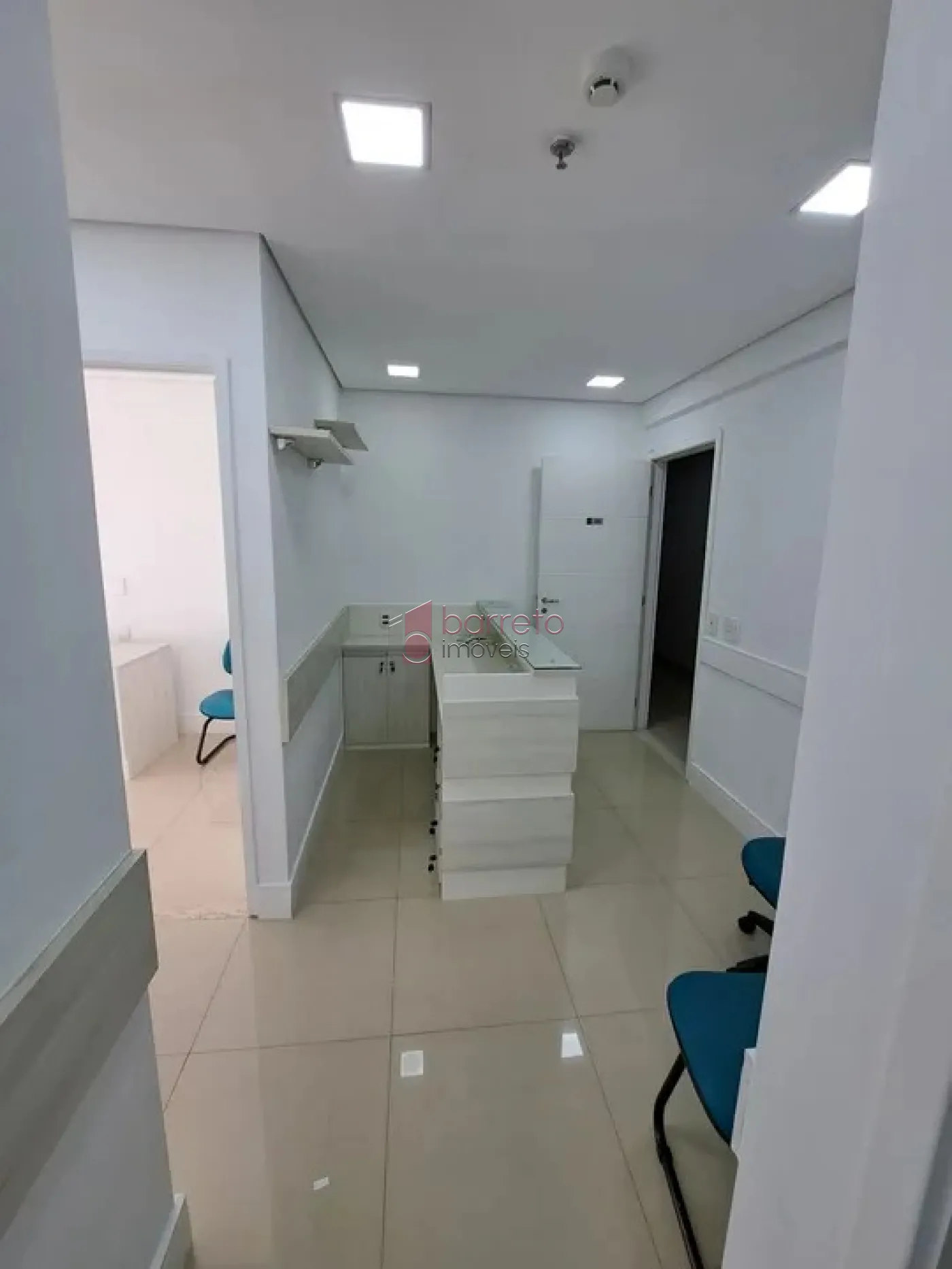SALA COMERCIAL PARA LOCAÇÃO NO EDIFÍCIO IN DESIGN – JUNDIAÍ/SP.