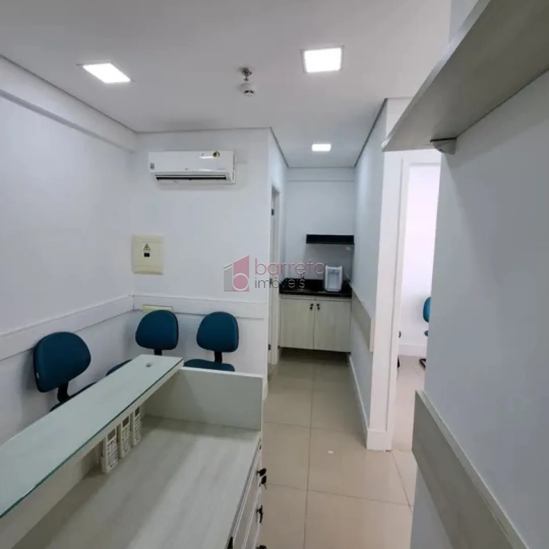 SALA COMERCIAL PARA LOCAÇÃO NO EDIFÍCIO IN DESIGN – JUNDIAÍ/SP.