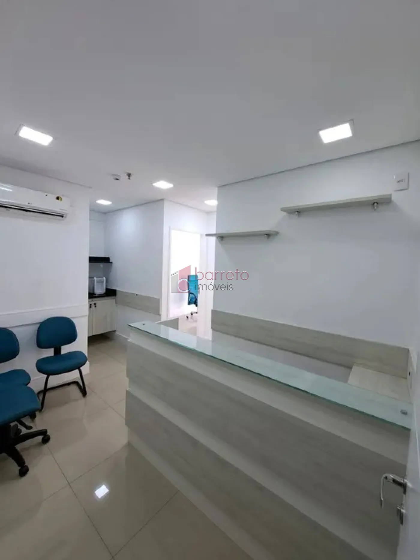 SALA COMERCIAL PARA LOCAÇÃO NO EDIFÍCIO IN DESIGN – JUNDIAÍ/SP.