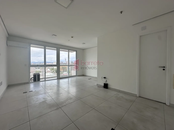 SALA COMERCIAL PARA LOCAÇÃO NO EDIFÍCIO IN DESIGN OFFICE – JUNDIAÍ/SP