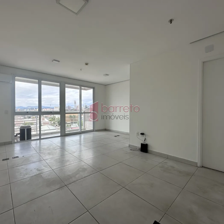 SALA COMERCIAL PARA LOCAÇÃO NO EDIFÍCIO IN DESIGN OFFICE – JUNDIAÍ/SP