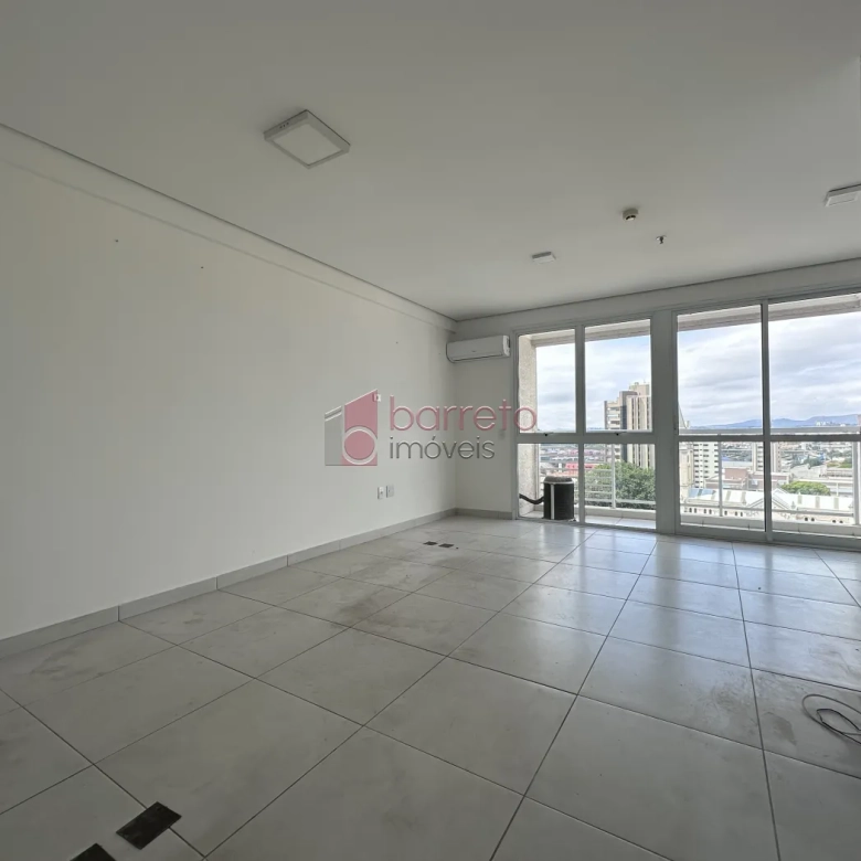 SALA COMERCIAL PARA LOCAÇÃO NO EDIFÍCIO IN DESIGN OFFICE – JUNDIAÍ/SP