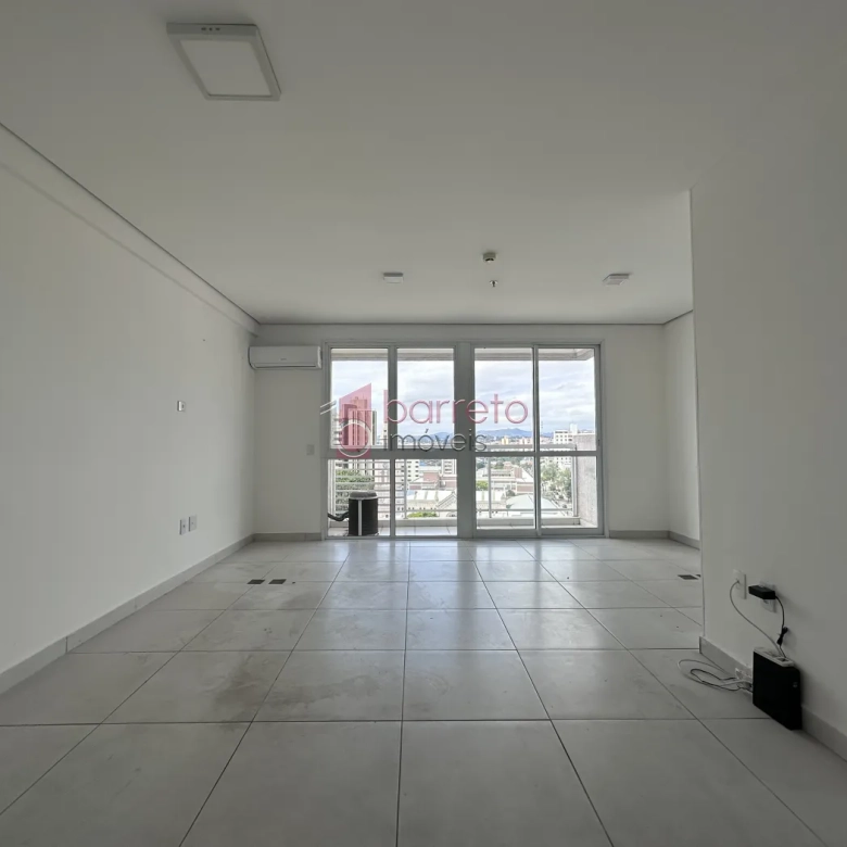 SALA COMERCIAL PARA LOCAÇÃO NO EDIFÍCIO IN DESIGN OFFICE – JUNDIAÍ/SP