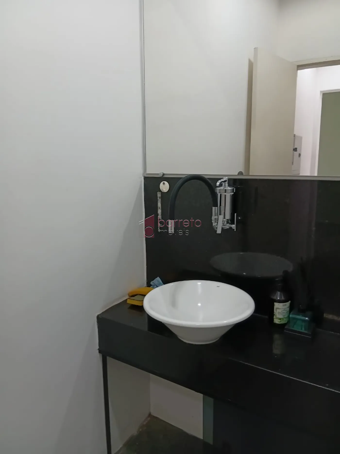 SALA COMERCIAL PARA LOCAÇÃO NO EDIFÍCIO CENTRO EMPRESARIAL NOVE DE JULHO – JUNDIAÍ/SP