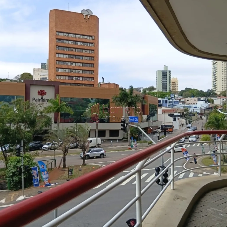 SALA COMERCIAL PARA LOCAÇÃO NO EDIFÍCIO CENTRO EMPRESARIAL NOVE DE JULHO – JUNDIAÍ/SP