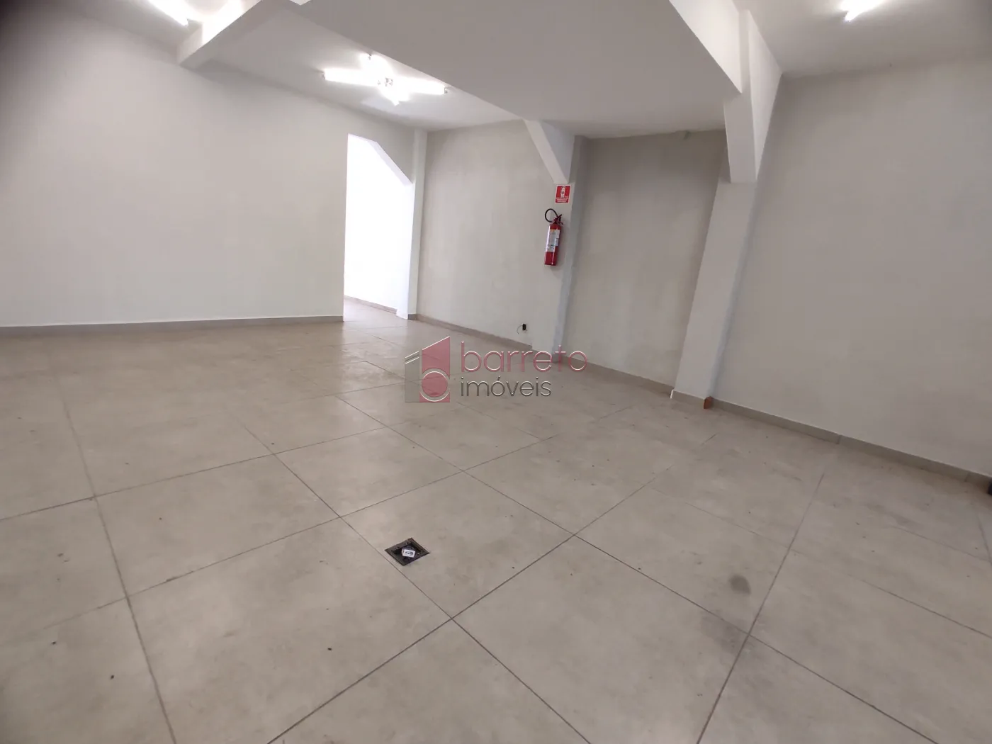 SALÃO COMERCIAL PARA LOCAÇÃO NA RUA BOM JESUS DE PIRAPORA – JUNDIAÍ/SP