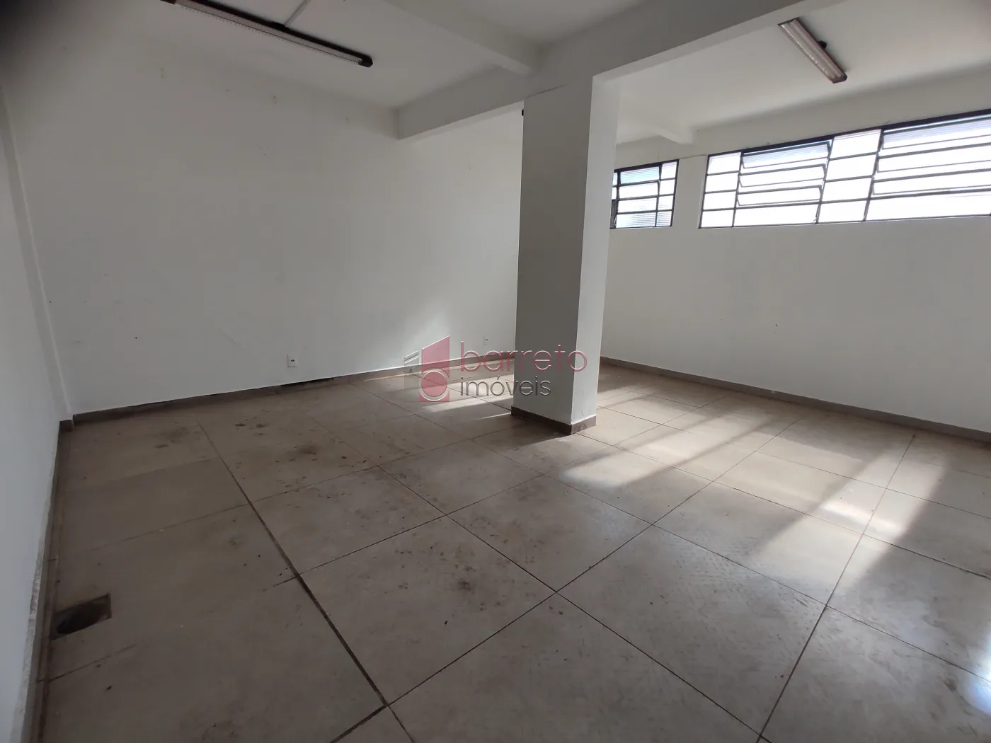 SALÃO COMERCIAL PARA LOCAÇÃO NA RUA BOM JESUS DE PIRAPORA – JUNDIAÍ/SP