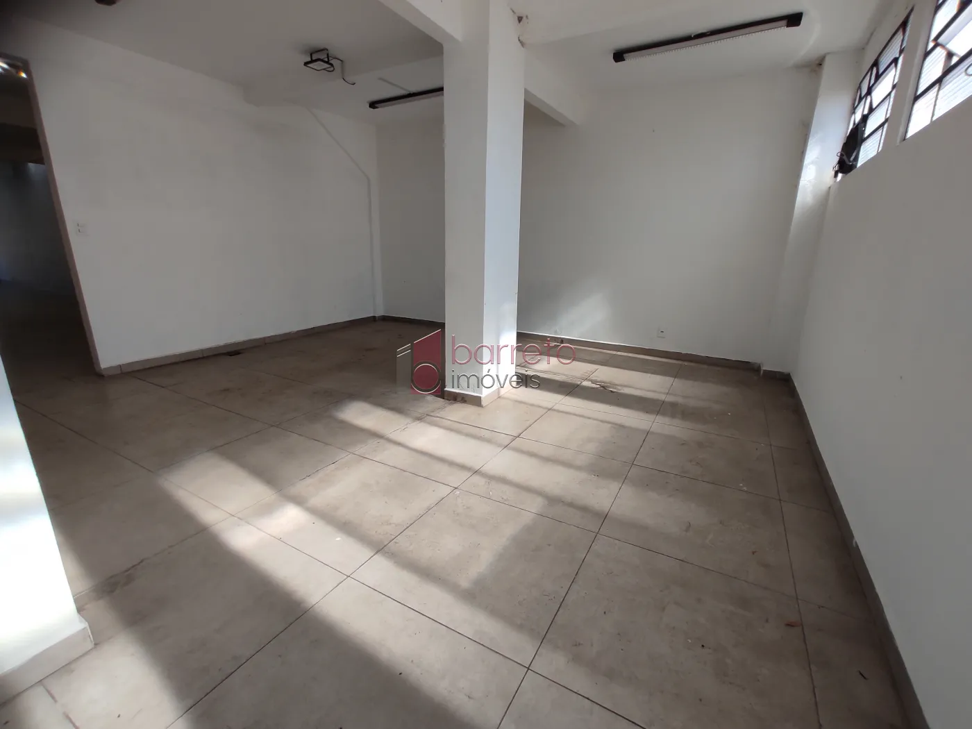 SALÃO COMERCIAL PARA LOCAÇÃO NA RUA BOM JESUS DE PIRAPORA – JUNDIAÍ/SP