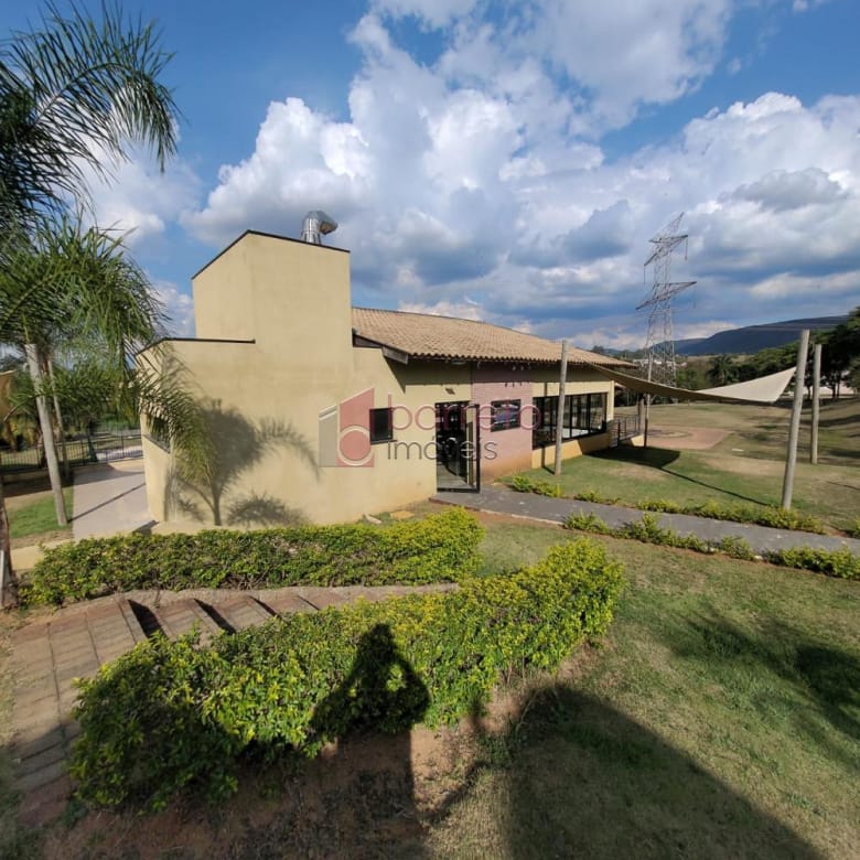 CASA COM 04 SUÍTES À VENDA NO CONDOMÍNIO RESERVA DA SERRA – JUNDIAÍ/SP