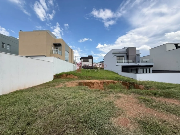 TERRENO À VENDA NO CONDOMÍNIO RESERVA ERMIDA II, JUNDIAÍ/SP