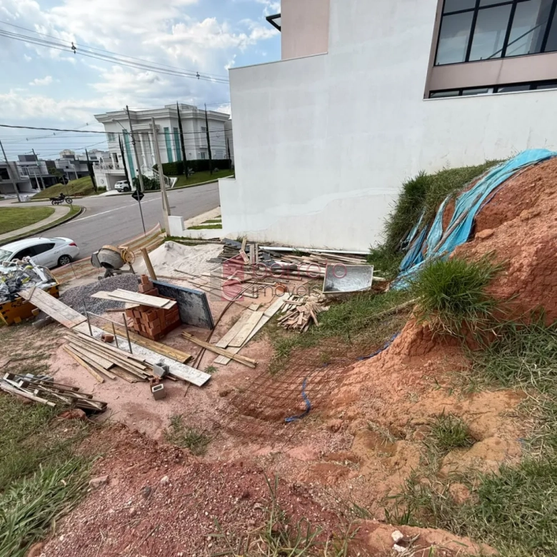 TERRENO À VENDA NO CONDOMÍNIO RESERVA ERMIDA II, JUNDIAÍ/SP